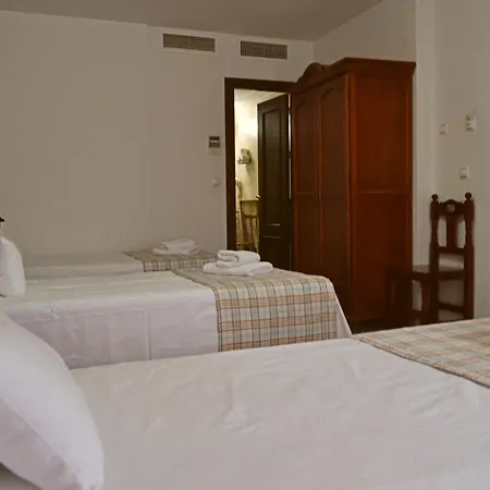 玛丽莎酒店 酒店